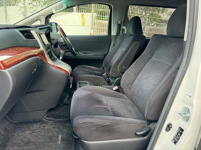 ヴェルファイア ２．４Ｚ　プラチナムセレクション　ナビ　後席モニター　バックカメラ　フルセグＴＶ　ＣＤ　ＤＶＤ再生　記録簿　両側電動スライド　電動リアゲート　ＥＴＣ　スマートキー　タイミングチェーン　７人乗り　純正アルミホイール　ＨＩＤ　電格ミラー（32枚目）