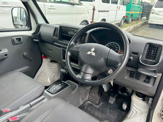 ミニキャブバン ＣＤ　切替４ＷＤ　法人１オーナー　記録簿　積載量３５０ｋｇ　集中ドアロック　４人乗り　軽貨物　軽バン　フルフラットシート　４ナンバー　エアコン　パワステ　ＡＭ・ＦＭラジオ　ＡＢＳ　Ｗエアバッグ（21枚目）