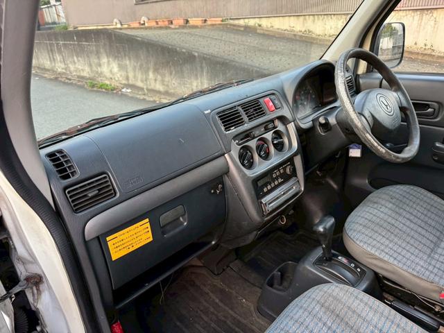 アクティバン SDX タイベル交換済 法人1オーナー 記録簿19枚 2024年製造タイヤ 積載量350kg 軽貨物 軽バン エアコン パワステ 4人乗り 4ナンバー フルフラット WSRS 両側スライド シガーソケット(20枚目)