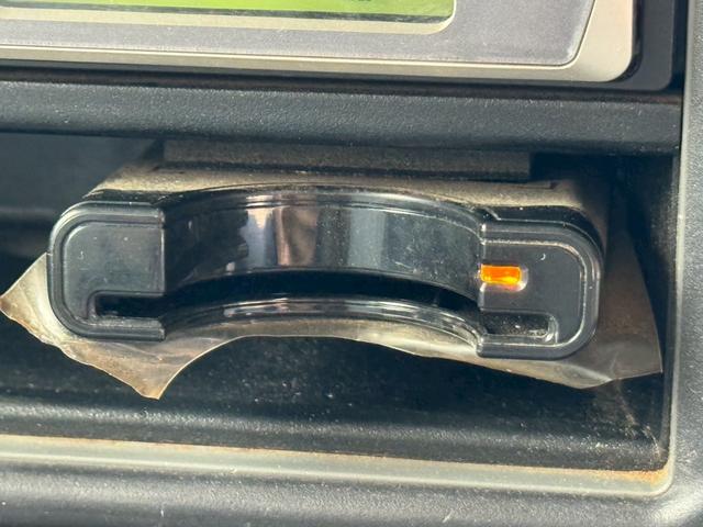 クリッパーバン ＧＬ　タイベル交換済　ＥＴＣ　パワーウィンドウ　エアコン　パワステ　集中ドアロック　積載量３５０ｋｇ　２０２３年製造・前タイヤ　軽貨物　４ナンバー　４人乗り　フルフラットシート　ハイルーフ　ＷＳＲＳ（16枚目）