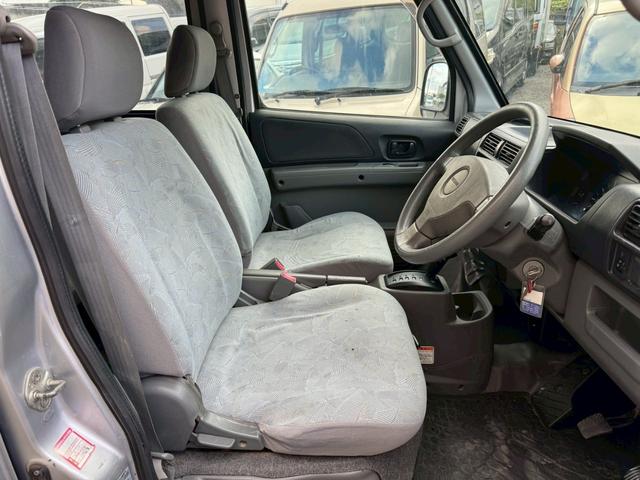 クリッパーバン ＧＬ　タイベル交換済　ＥＴＣ　パワーウィンドウ　エアコン　パワステ　集中ドアロック　積載量３５０ｋｇ　２０２３年製造・前タイヤ　軽貨物　４ナンバー　４人乗り　フルフラットシート　ハイルーフ　ＷＳＲＳ（22枚目）