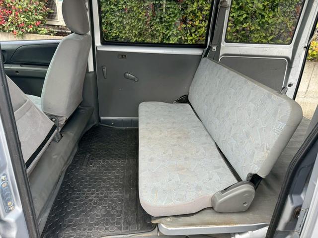 クリッパーバン ＧＬ　タイベル交換済　ＥＴＣ　パワーウィンドウ　エアコン　パワステ　集中ドアロック　積載量３５０ｋｇ　２０２３年製造・前タイヤ　軽貨物　４ナンバー　４人乗り　フルフラットシート　ハイルーフ　ＷＳＲＳ（23枚目）