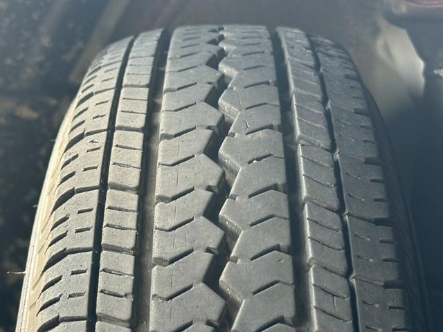 クリッパーバン ＧＬ　タイベル交換済　ＥＴＣ　パワーウィンドウ　エアコン　パワステ　集中ドアロック　積載量３５０ｋｇ　２０２３年製造・前タイヤ　軽貨物　４ナンバー　４人乗り　フルフラットシート　ハイルーフ　ＷＳＲＳ（36枚目）