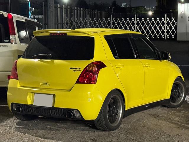 スイフト スポーツ　５速マニュアル　社外マフラー　アルミホイール　純正レカロシート（2枚目）