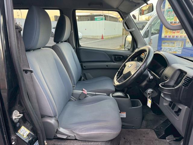 ＮＶ１００クリッパーバン ＧＸ　２０２４年製造タイヤ　キーレス　パワーウィンドウ　エアコン　パワステ　リビルト品オルタネーター　積載量３５０ｋｇ　修復歴無し　軽貨物　軽バン　４ナンバー　４人乗り　フルフラットシート　ハイルーフ（21枚目）