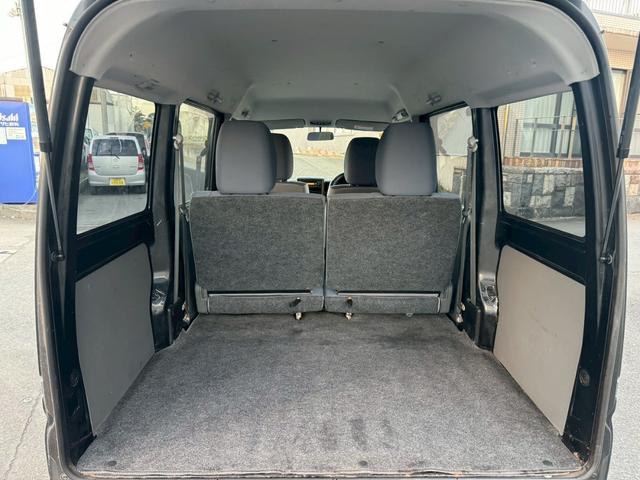 ＮＶ１００クリッパーバン ＧＸ　２０２４年製造タイヤ　キーレス　パワーウィンドウ　エアコン　パワステ　リビルト品オルタネーター　積載量３５０ｋｇ　修復歴無し　軽貨物　軽バン　４ナンバー　４人乗り　フルフラットシート　ハイルーフ（25枚目）