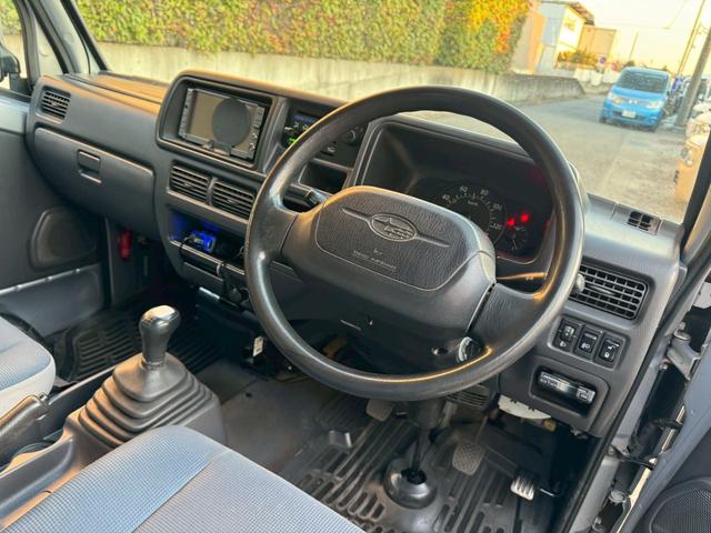 サンバーバン ディアス　切替４ＷＤ　５速マニュアル　記録簿１０枚　ドラレコ　ＥＴＣ　キーレス　２０２４年製造タイヤ　パワーウィンドウ　エアコン　パワステ　修復歴無し　積載量３５０ｋｇ　軽貨物　４人乗り　社外１２インチＡＷ（24枚目）