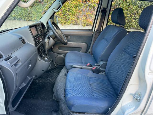 TOYOTA PIXIS VAN CRUISE