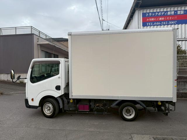 アトラストラック 1.3t パネルバン 法人1オーナー 記録簿 バックカメラ ディーゼルターボ キーレス 上下開き スムーサー6速オートマ 修復歴無し パワーウィンドウ エアコン パワステ 積載量1300kg(5枚目)