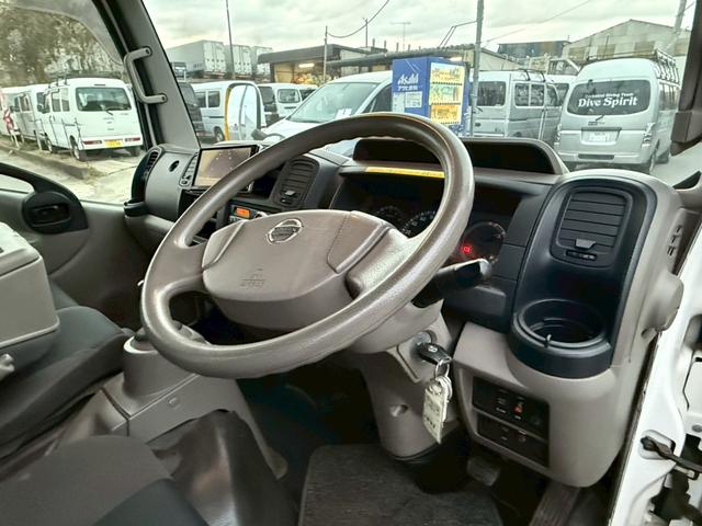 アトラストラック 1.3t パネルバン 法人1オーナー 記録簿 バックカメラ ディーゼルターボ キーレス 上下開き スムーサー6速オートマ 修復歴無し パワーウィンドウ エアコン パワステ 積載量1300kg(16枚目)