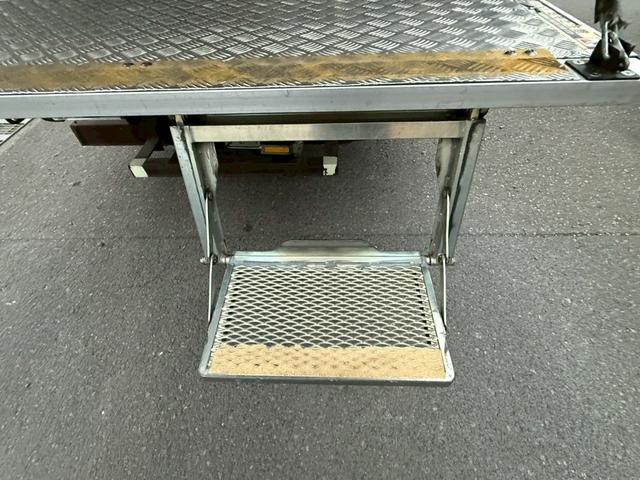 アトラストラック 1.3t パネルバン 法人1オーナー 記録簿 バックカメラ ディーゼルターボ キーレス 上下開き スムーサー6速オートマ 修復歴無し パワーウィンドウ エアコン パワステ 積載量1300kg(21枚目)