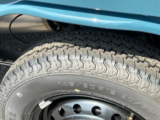 スーパーキャリイ Ｘリミテッド　切り替え式４ＷＤ　届出済未使用車　ＡＴ　専用ＬＥＤヘッドライト　　専用フロントガーニッシュ　専用デカール　パワーウインドウ　オートライト　専用フォグランプベゼル　専用ブラック塗装スチールホイール（14枚目）