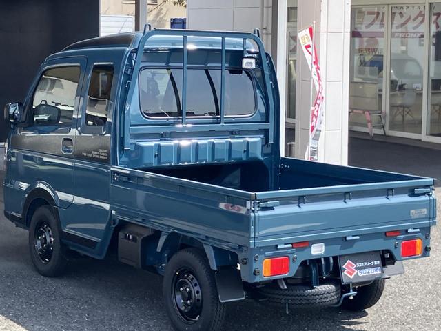 スーパーキャリイ Ｘリミテッド　切り替え式４ＷＤ　届出済未使用車　ＡＴ　専用ＬＥＤヘッドライト　　専用フロントガーニッシュ　専用デカール　パワーウインドウ　オートライト　専用フォグランプベゼル　専用ブラック塗装スチールホイール（20枚目）