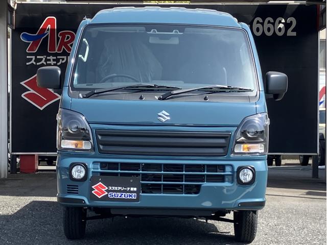 スーパーキャリイ Ｘリミテッド　切り替え式４ＷＤ　届出済未使用車　ＡＴ　専用ＬＥＤヘッドライト　　専用フロントガーニッシュ　専用デカール　パワーウインドウ　オートライト　専用フォグランプベゼル　専用ブラック塗装スチールホイール（50枚目）