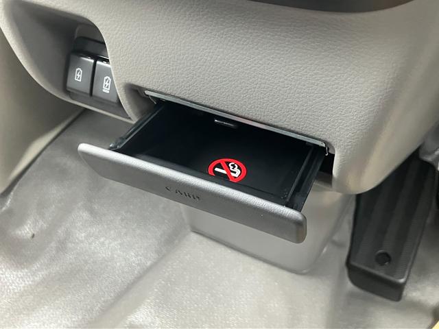 エブリイ ＰＡリミテッド　届出済未使用車　盗難防止　バックソナー　衝撃安全ボディー　フロントパワーウインドウ　キーレスキー　助手席エアバック　エアバック　Ａストップ　パワステ　ＡＣ　横滑り防止　ＡＢＳ　レーダーブレーキ装着車（40枚目）