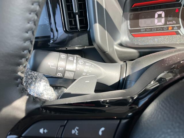 スペーシアギア ハイブリッドＸＺ　ターボ　届出済未使用車　全方位モニター付メモリーナビゲーション　ツートンカラー　ルーフレール　ステアリングスイッチ　アダクティブクルーズコントロール　フルセグ　両側パワースライドドア（16枚目）