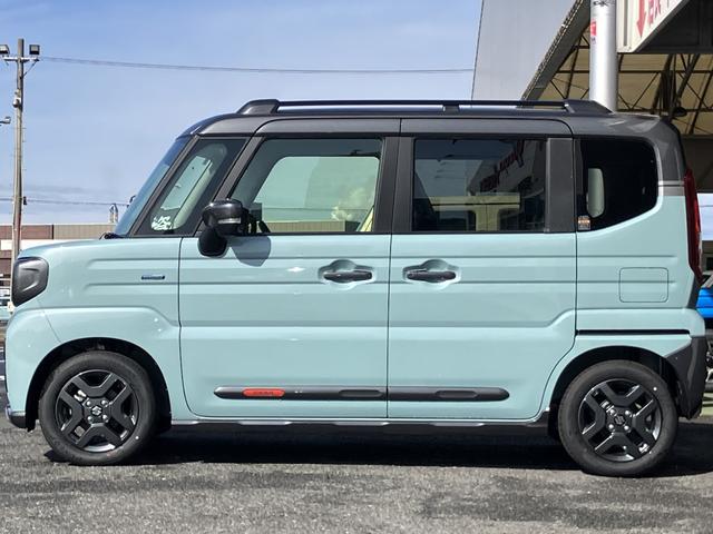 スペーシアギア ハイブリッドＸＺ　ターボ　届出済未使用車　全方位モニター付メモリーナビゲーション　ツートンカラー　ルーフレール　ステアリングスイッチ　アダクティブクルーズコントロール　フルセグ　両側パワースライドドア（39枚目）