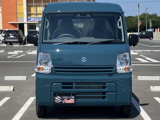 エブリイ ＰＡリミテッド　届出済未使用車　盗難防止　バックソナー　衝撃安全ボディー　フロントパワーウインドウ　キーレスキー　助手席エアバック　エアバック　Ａストップ　パワステ　ＡＣ　横滑り防止　ＡＢＳ　レーダーブレーキ装着車（7枚目）