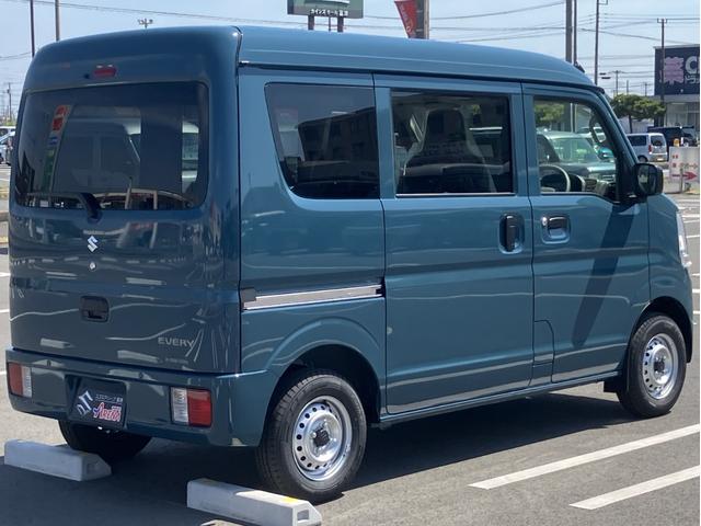 エブリイ ＰＡリミテッド　届出済未使用車　盗難防止　バックソナー　衝撃安全ボディー　フロントパワーウインドウ　キーレスキー　助手席エアバック　エアバック　Ａストップ　パワステ　ＡＣ　横滑り防止　ＡＢＳ　レーダーブレーキ装着車（16枚目）