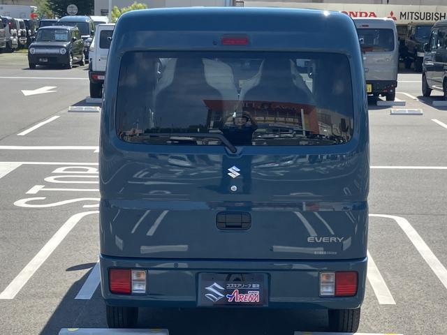 エブリイ ＰＡリミテッド　届出済未使用車　盗難防止　バックソナー　衝撃安全ボディー　フロントパワーウインドウ　キーレスキー　助手席エアバック　エアバック　Ａストップ　パワステ　ＡＣ　横滑り防止　ＡＢＳ　レーダーブレーキ装着車（18枚目）