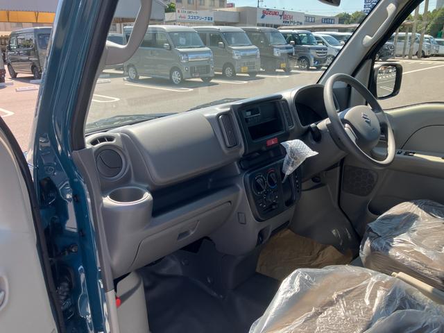 エブリイ ＰＡリミテッド　届出済未使用車　盗難防止　バックソナー　衝撃安全ボディー　フロントパワーウインドウ　キーレスキー　助手席エアバック　エアバック　Ａストップ　パワステ　ＡＣ　横滑り防止　ＡＢＳ　レーダーブレーキ装着車（34枚目）