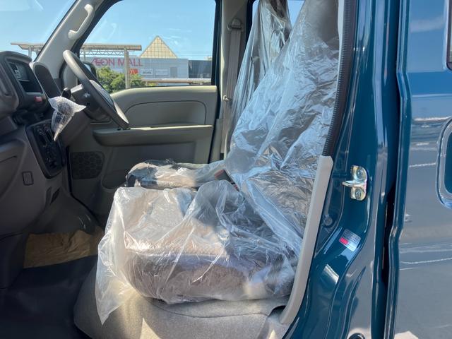 エブリイ ＰＡリミテッド　届出済未使用車　盗難防止　バックソナー　衝撃安全ボディー　フロントパワーウインドウ　キーレスキー　助手席エアバック　エアバック　Ａストップ　パワステ　ＡＣ　横滑り防止　ＡＢＳ　レーダーブレーキ装着車（35枚目）