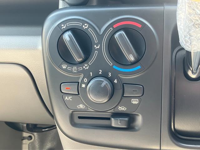 エブリイ ＰＡリミテッド　届出済未使用車　盗難防止　バックソナー　衝撃安全ボディー　フロントパワーウインドウ　キーレスキー　助手席エアバック　エアバック　Ａストップ　パワステ　ＡＣ　横滑り防止　ＡＢＳ　レーダーブレーキ装着車（45枚目）