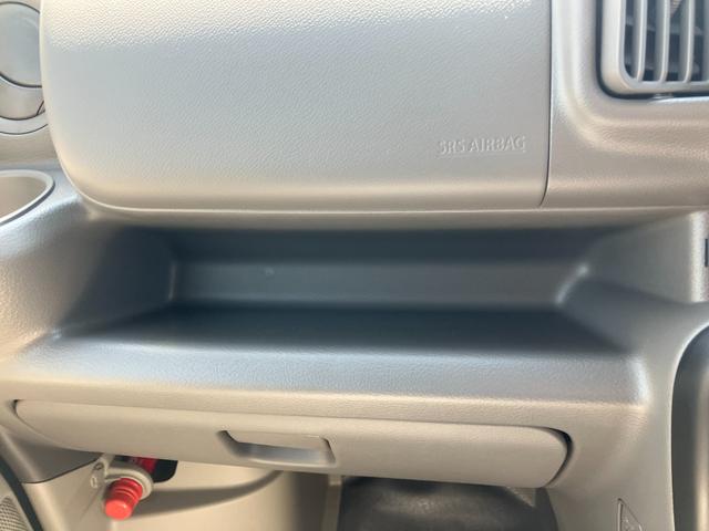 エブリイ ＰＡリミテッド　届出済未使用車　盗難防止　バックソナー　衝撃安全ボディー　フロントパワーウインドウ　キーレスキー　助手席エアバック　エアバック　Ａストップ　パワステ　ＡＣ　横滑り防止　ＡＢＳ　レーダーブレーキ装着車（51枚目）