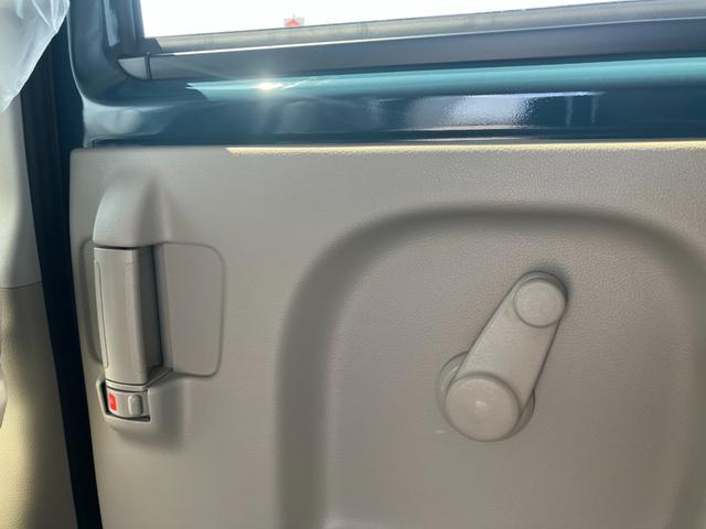 エブリイ ＰＡリミテッド　届出済未使用車　盗難防止　バックソナー　衝撃安全ボディー　フロントパワーウインドウ　キーレスキー　助手席エアバック　エアバック　Ａストップ　パワステ　ＡＣ　横滑り防止　ＡＢＳ　レーダーブレーキ装着車（62枚目）