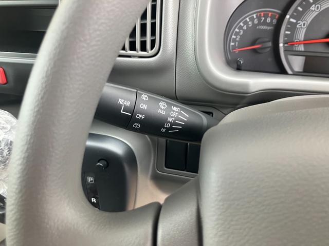 エブリイ PAリミテッド 届出済未使用車 盗難防止 バックソナー 衝撃安全ボディー フロントパワーウインドウ キーレスキー 助手席エアバック エアバック Aストップ パワステ AC 横滑り防止 ABS レーダーブレーキ装着車(33枚目)