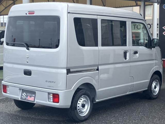 エブリイ PAリミテッド 届出済未使用車 盗難防止 バックソナー 衝撃安全ボディー フロントパワーウインドウ キーレスキー 助手席エアバック エアバック Aストップ パワステ AC 横滑り防止 ABS レーダーブレーキ装着車(58枚目)