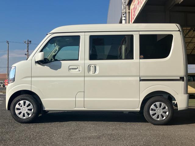 エブリイ ジョインターボ　届出済未使用車　バックアイカメラ付ディスプレイオーディオ　フルオートエアコン　両側ＰＳドア　Ｗエアバック　ＰＳ　ＡＣ　Ｉ－ＳＴＯＰ　ＡＢＳ　ＬＥＤヘッド　フルフラットシート　エアバック　衝突安全ボディ（13枚目）