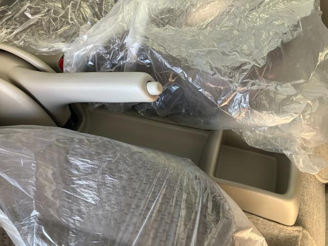 エブリイ ジョインターボ　届出済未使用車　バックアイカメラ付ディスプレイオーディオ　フルオートエアコン　両側ＰＳドア　Ｗエアバック　ＰＳ　ＡＣ　Ｉ－ＳＴＯＰ　ＡＢＳ　ＬＥＤヘッド　フルフラットシート　エアバック　衝突安全ボディ（65枚目）