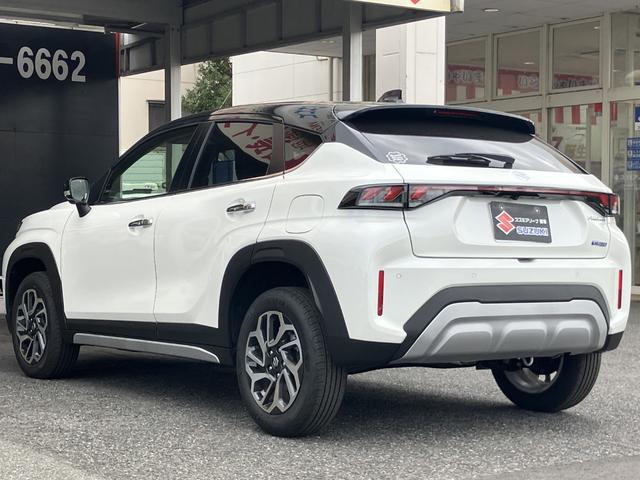 フロンクス ベースグレード　衝突軽減ブレーキ　クルーズコントロール　Ｂｌｕｅｔｏｏｔｈ　ＬＥＤヘッドランプ　スマートキー　全方位モニター　フルオートエアコン　電格ミラー　ナビ　シートヒーター　オートライト（9枚目）