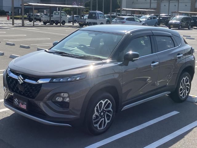 フロンクス ベースグレード　衝突軽減ブレーキ　クルーズコントロール　Ｂｌｕｅｔｏｏｔｈ　ＬＥＤヘッドランプ　スマートキー　全方位モニター　フルオートエアコン　電格ミラー　ナビ　シートヒーター　オートライト（3枚目）