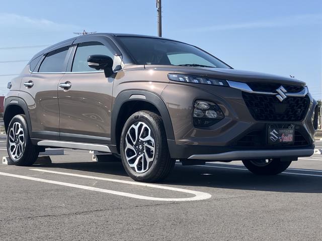 フロンクス ベースグレード　衝突軽減ブレーキ　クルーズコントロール　Ｂｌｕｅｔｏｏｔｈ　ＬＥＤヘッドランプ　スマートキー　全方位モニター　フルオートエアコン　電格ミラー　ナビ　シートヒーター　オートライト（12枚目）