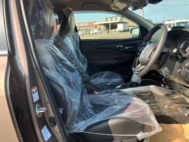 フロンクス ベースグレード　衝突軽減ブレーキ　クルーズコントロール　Ｂｌｕｅｔｏｏｔｈ　ＬＥＤヘッドランプ　スマートキー　全方位モニター　フルオートエアコン　電格ミラー　ナビ　シートヒーター　オートライト（42枚目）