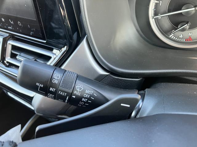 フロンクス ベースグレード　衝突軽減ブレーキ　クルーズコントロール　Ｂｌｕｅｔｏｏｔｈ　ＬＥＤヘッドランプ　スマートキー　全方位モニター　フルオートエアコン　電格ミラー　ナビ　シートヒーター　オートライト（52枚目）