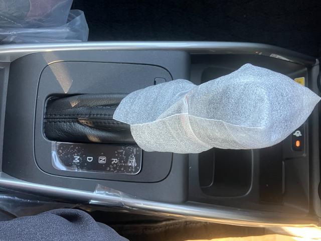 フロンクス ベースグレード　衝突軽減ブレーキ　クルーズコントロール　Ｂｌｕｅｔｏｏｔｈ　ＬＥＤヘッドランプ　スマートキー　全方位モニター　フルオートエアコン　電格ミラー　ナビ　シートヒーター　オートライト（64枚目）