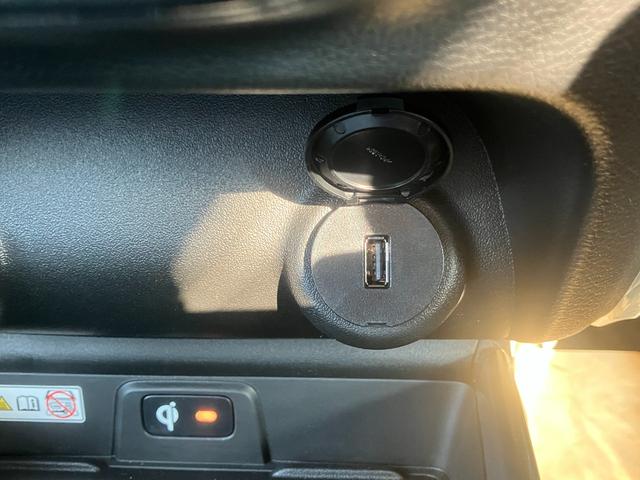 フロンクス ベースグレード　衝突軽減ブレーキ　クルーズコントロール　Ｂｌｕｅｔｏｏｔｈ　ＬＥＤヘッドランプ　スマートキー　全方位モニター　フルオートエアコン　電格ミラー　ナビ　シートヒーター　オートライト（65枚目）