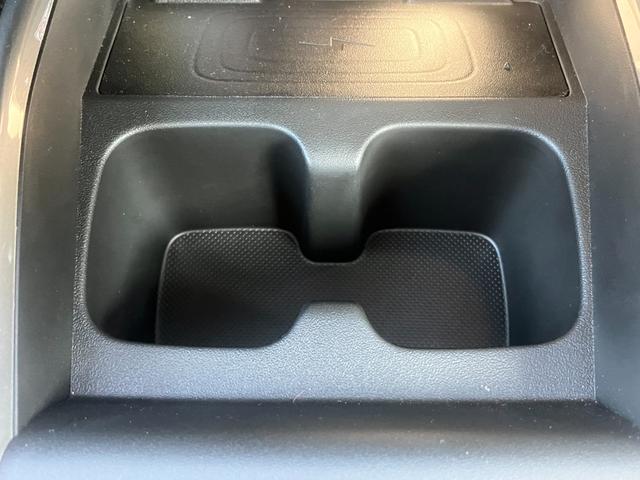 フロンクス ベースグレード　衝突軽減ブレーキ　クルーズコントロール　Ｂｌｕｅｔｏｏｔｈ　ＬＥＤヘッドランプ　スマートキー　全方位モニター　フルオートエアコン　電格ミラー　ナビ　シートヒーター　オートライト（68枚目）