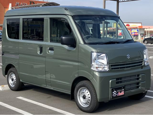 エブリイ ＰＡリミテッド　届出済未使用車　盗難防止　バックソナー　衝撃安全ボディー　フロントパワーウインドウ　キーレスキー　助手席エアバック　エアバック　Ａストップ　パワステ　ＡＣ　横滑り防止　ＡＢＳ　レーダーブレーキ装着車（4枚目）