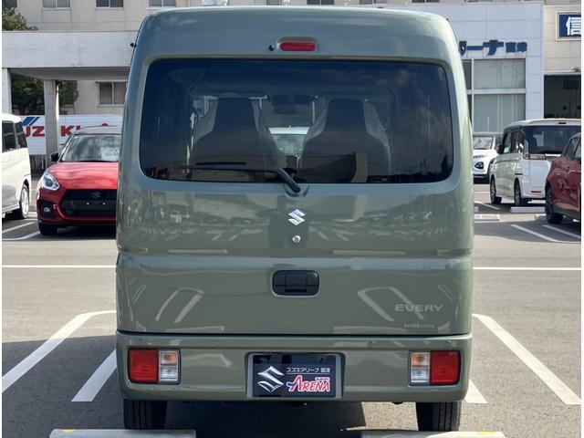 エブリイ ＰＡリミテッド　届出済未使用車　盗難防止　バックソナー　衝撃安全ボディー　フロントパワーウインドウ　キーレスキー　助手席エアバック　エアバック　Ａストップ　パワステ　ＡＣ　横滑り防止　ＡＢＳ　レーダーブレーキ装着車（19枚目）