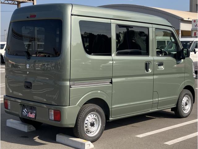 エブリイ ＰＡリミテッド　届出済未使用車　盗難防止　バックソナー　衝撃安全ボディー　フロントパワーウインドウ　キーレスキー　助手席エアバック　エアバック　Ａストップ　パワステ　ＡＣ　横滑り防止　ＡＢＳ　レーダーブレーキ装着車（22枚目）