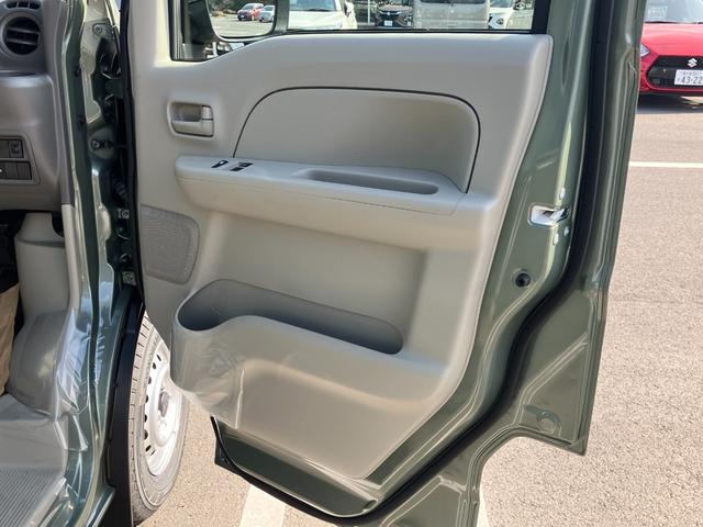 エブリイ ＰＡリミテッド　届出済未使用車　盗難防止　バックソナー　衝撃安全ボディー　フロントパワーウインドウ　キーレスキー　助手席エアバック　エアバック　Ａストップ　パワステ　ＡＣ　横滑り防止　ＡＢＳ　レーダーブレーキ装着車（34枚目）