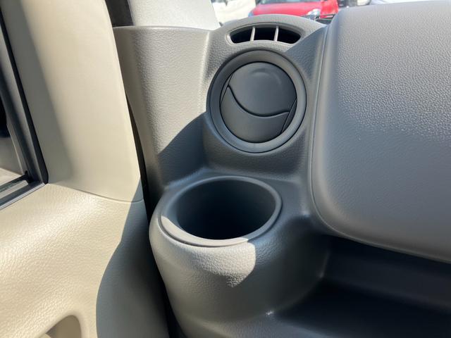 エブリイ ＰＡリミテッド　届出済未使用車　盗難防止　バックソナー　衝撃安全ボディー　フロントパワーウインドウ　キーレスキー　助手席エアバック　エアバック　Ａストップ　パワステ　ＡＣ　横滑り防止　ＡＢＳ　レーダーブレーキ装着車（58枚目）