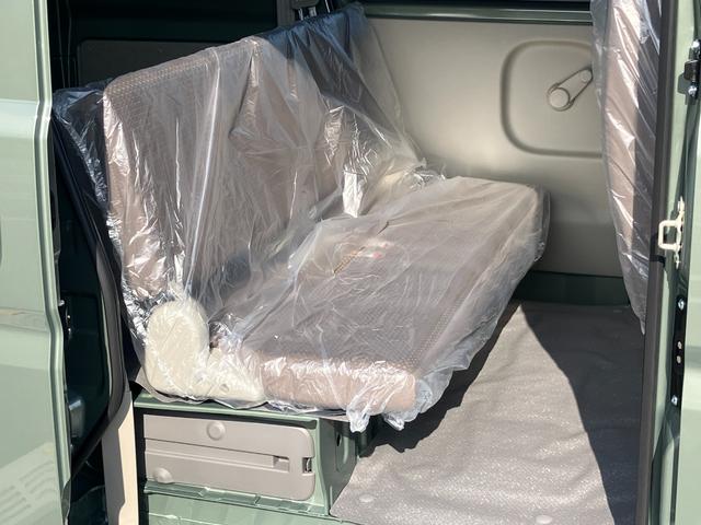 エブリイ ＰＡリミテッド　届出済未使用車　盗難防止　バックソナー　衝撃安全ボディー　フロントパワーウインドウ　キーレスキー　助手席エアバック　エアバック　Ａストップ　パワステ　ＡＣ　横滑り防止　ＡＢＳ　レーダーブレーキ装着車（65枚目）