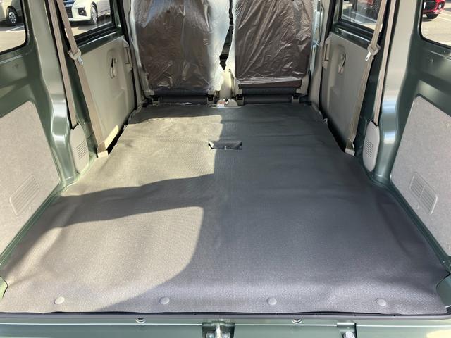 エブリイ ＰＡリミテッド　届出済未使用車　盗難防止　バックソナー　衝撃安全ボディー　フロントパワーウインドウ　キーレスキー　助手席エアバック　エアバック　Ａストップ　パワステ　ＡＣ　横滑り防止　ＡＢＳ　レーダーブレーキ装着車（68枚目）