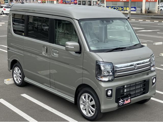 エブリイワゴン ＰＺターボ　届出済未使用車　４ＷＤ　ハイルーフ　Ｄカメラブレーキサポート　助手席エアバック　運転席エアバック　リアコーナーセンサー　ＴＢ　安全ボディ　ＡＵＴＯライト　電動格納ドアミラー　スマートキー　ＥＳＣ（3枚目）