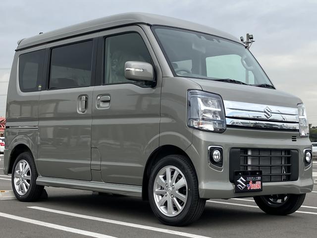 エブリイワゴン ＰＺターボ　届出済未使用車　４ＷＤ　ハイルーフ　Ｄカメラブレーキサポート　助手席エアバック　運転席エアバック　リアコーナーセンサー　ＴＢ　安全ボディ　ＡＵＴＯライト　電動格納ドアミラー　スマートキー　ＥＳＣ（5枚目）